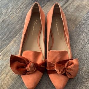 Anthropologie flats with bow size 38